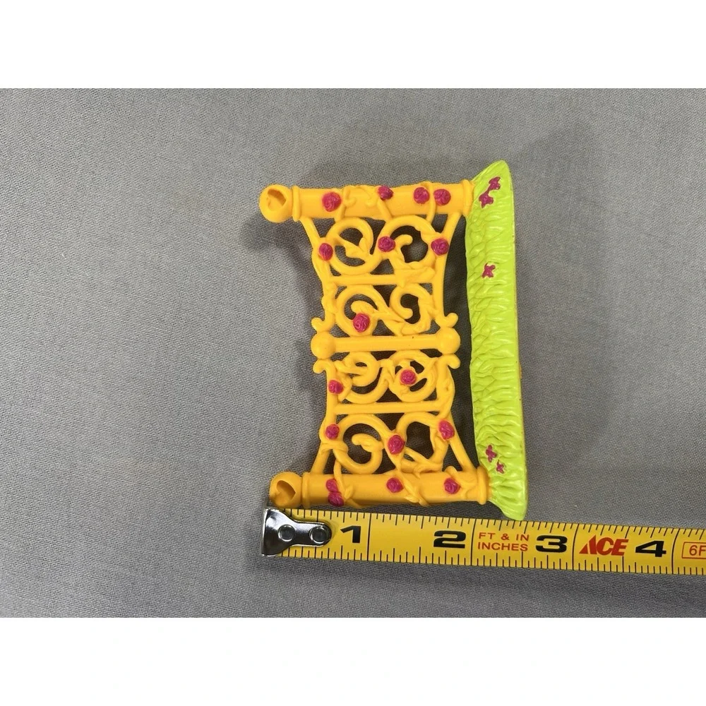 Vintage 1990's My Little Pony Yellow Fence Accessory from the Moon Shadow G2